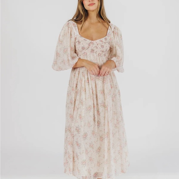 Worth Collective Harlow in Petal Pink Maxi Dress in Floral Puff Sleeve Dress - Picture 2 of 10